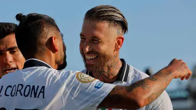 سيرجيو راموس يحتفل بتأهل مونتيري