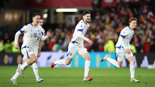 منتخب البوسنة سيواجه إيطاليا في نهائي المسار الأول