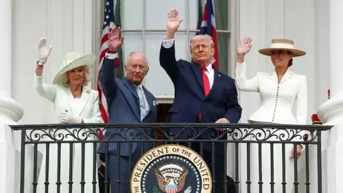 دونالد ترامب، والملك تشارلز، والملكة كاميلا، وميلانيا ترامب