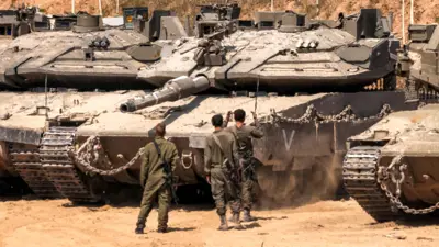 جنود إسرائيليون قرب غزة