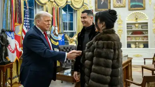 رونالدو وجورجينا مع دونالد ترامب