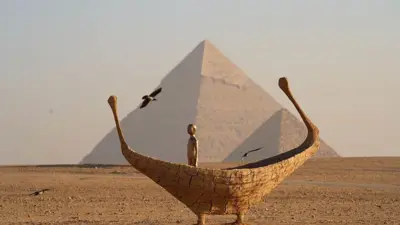 جانب من لوحات المعرض الدولي "الأبد هو الآن"