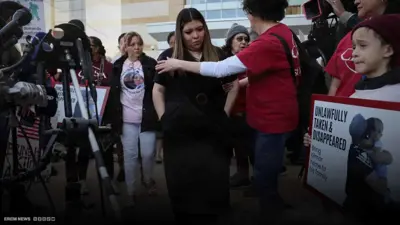 جينيفر فاسكيز سورا زوجة كيلمار خارج المحكمة في بميريلاند