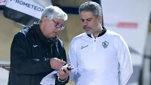 عبد الناصر محمد مدير الكرة بالزمالك مع معتمد جمال