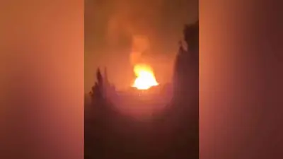 مشهد من لحظة انفجار المستودع