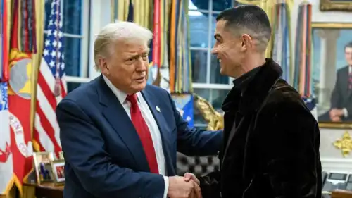 الرئيس الأمريكي دونالد ترامب وكريستيانو رونالدو 