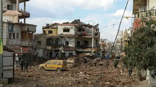 دمار في قرية النبي شيت بلبنان بعد العمليات الإسرائيلية