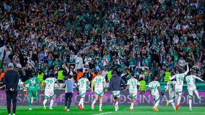 احتفال لاعبي الأهلي السعودي