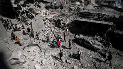 آثار الدمار جراء استئناف الحرب على غزة