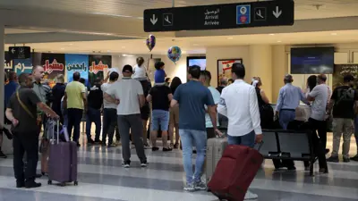 مسافرون في مطار بيروت