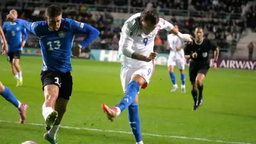 ماتيو ريتيغي سجل هدفا لإيطاليا أمام إستونيا