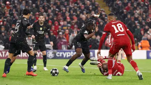 ضربة الجزاء غير المحتسبة في مباراة ليفربول وباريس