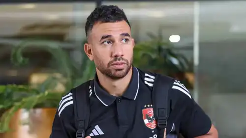 محمود حسن تريزيغيه نجم الأهلي المصري