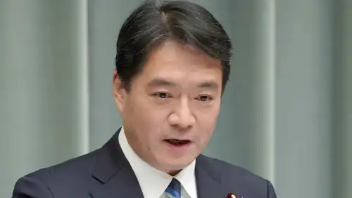  المتحدث باسم الحكومة اليابانية ماساناو أوزاكي 