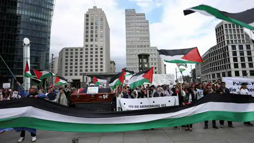 احتجاج تضامنا مع فلسطينيين غزة في ألمانيا
