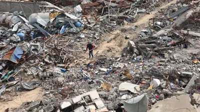 مشهد من الدمار في غزة بعد إعلان وقف إطلاق النار