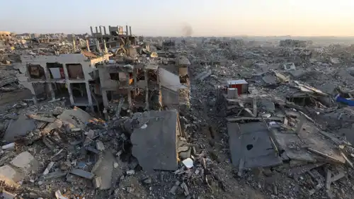 الأنقاض في مدينة غزة