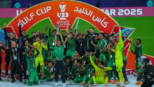 المنتخب الأولمبي السعودي عقب الفوز بكأس الخليج