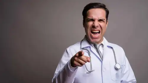 طبيب عصبي (تعبيرية)