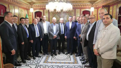 الوفد الأردني مع نظيرة السوري في دمشق