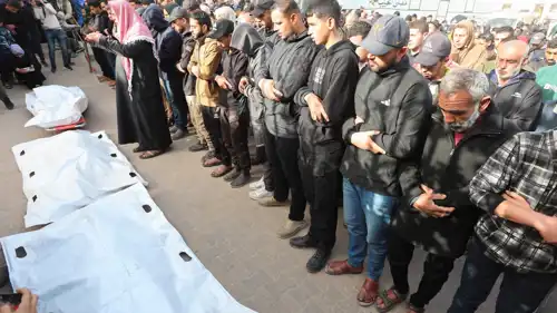 صلاة الجنازة على ضحايا الحرب الإسرائيلية على غزة