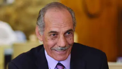 الروائي أحمد خلف