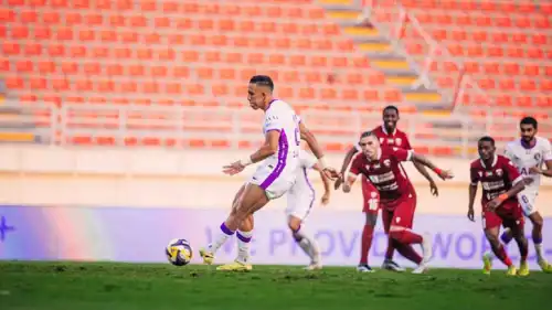 مباراة العين والحمريةفي كأس رئيس الإمارات