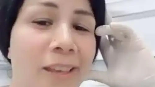 السيدة التي ظهرت في الفيديو