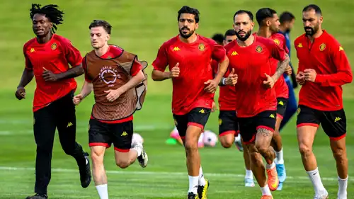 أونيتشي أوغبيلو (يسار) في تدريبات الترجي التونسي