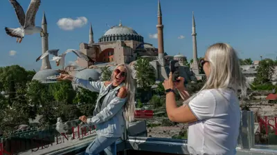 سياح في تركيا