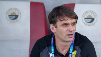 ميلوش ميليوييفيتش مدرب الوصل السابق