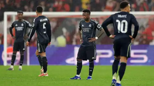 لاعبو ريال مدريد بعد الخسارة أمام بنفيكا