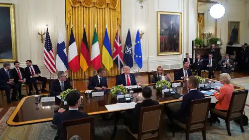 ترامب خلال لقائه الزعماء الأوروبيين