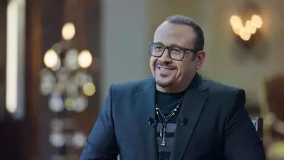 الفنان هشام عباس