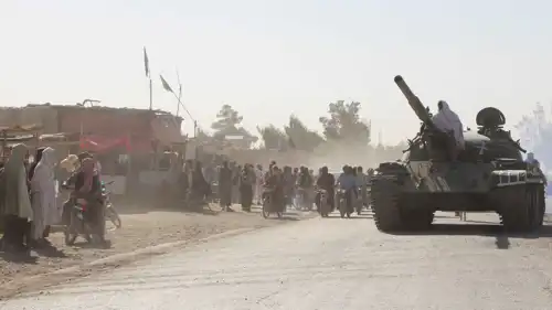 دبابة على الحدود الباكستانية-الأفغانية.