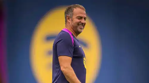 هانزي فليك في تدريبات برشلونة