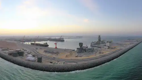 ميناء الدقم