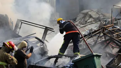 رجال الاطفاء في لبنان