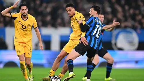 رامي بن سبعيني خلال مباراة بروسيا دورتموند وأتالانتا