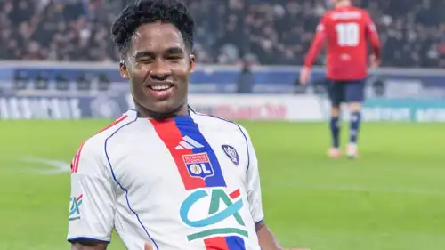 إندريك في مباراة مع أولمبيك ليون 