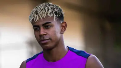 لامين يامال نجم برشلونة الإسباني