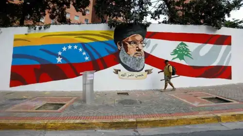 جدارية بصورة حسن نصرالله في كاراكاس بفنزويلا