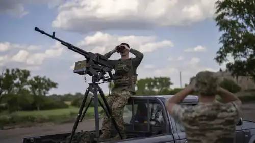 جنود يتأهبون للمواجهة ضمن الحرب بين روسيا وأوكرانيا