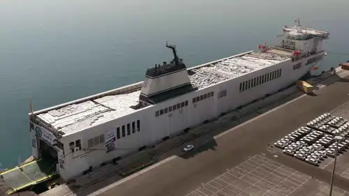 إبحار سفينة "أم الإمارات" الإنسانية إلى غزة