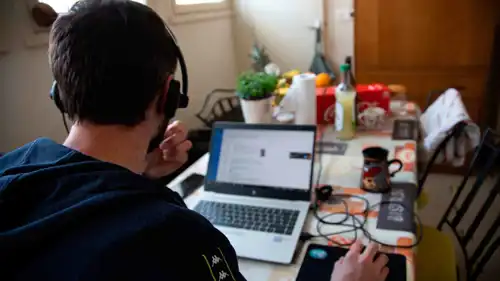 العمل عن بعد 