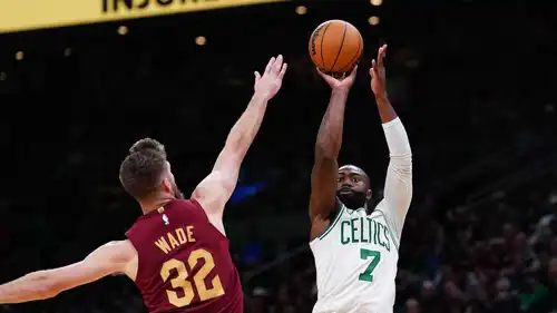 بوسطن سيلتيكس ضد فيلادلفيا سيفنتي سيكسرز 