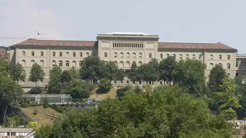 القصر الاتحادي في سويسرا