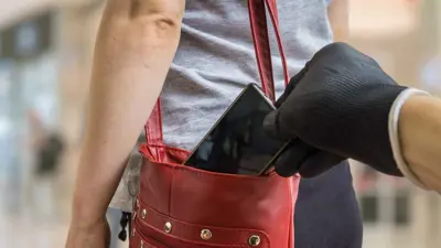 سرقة هاتف (تعبيرية)