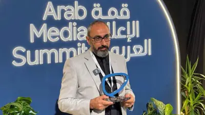 رئيس التحرير التنفيذي في بلينكس، إيل الأندري