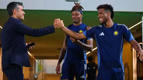 كينغسلي كومان في تدريبات النصر السعودي